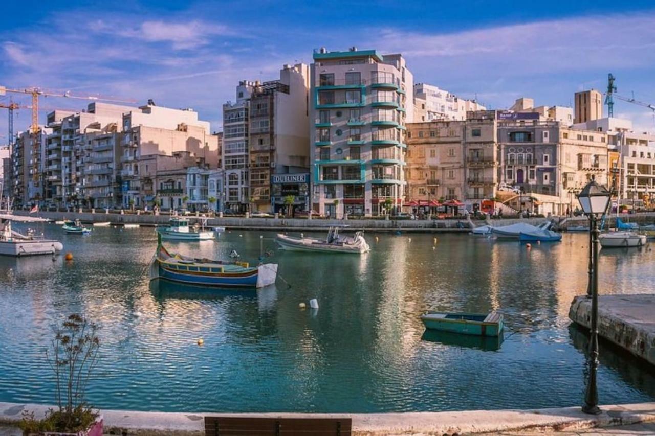 Private Apartment In Pembroke St Julians Εξωτερικό φωτογραφία